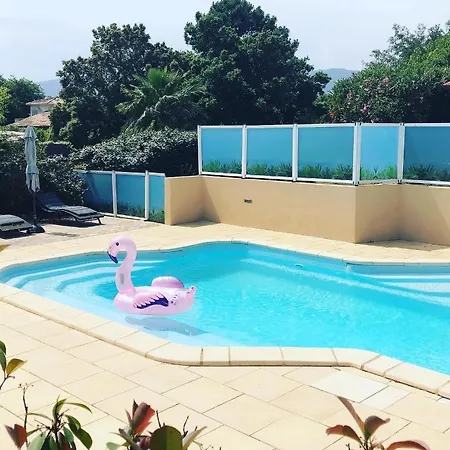 Cala Corsa: Luxury 4-bedroom With Heated Private Pool Lecci