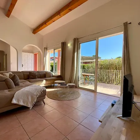 Cala Corsa: Luxury 4-bedroom With Heated Private Pool Holiday home *