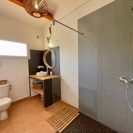 Cala Corsa: Luxury 4-bedroom With Heated Private Pool Lecci