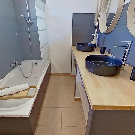 Cala Corsica - 5 Etoiles T5 Piscine Privee - T4 Piscine Privee Chauffee - T3 Piscine Partagee - Internet Fibre - Entierement Climatisee A De Porto-vecchio Cala Rossa Prázdninový dům *