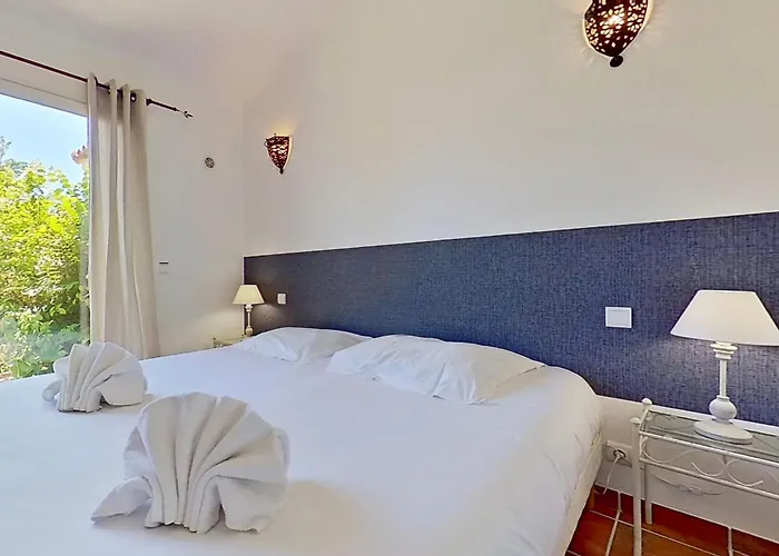 Cala Corsica - 5 Etoiles T5 Piscine Privee - T4 Piscine Privee Chauffee - T3 Piscine Partagee - Internet Fibre - Entierement Climatisee A De Porto-vecchio Cala Rossa