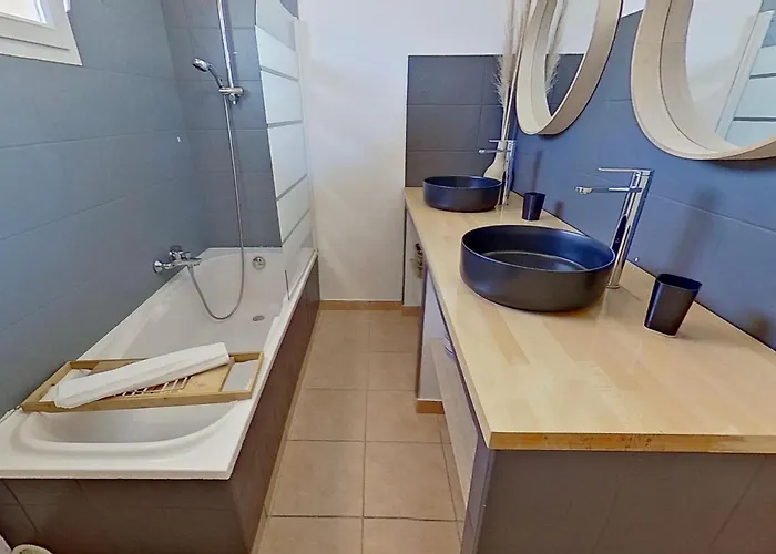 Cala Corsica - 5 Etoiles T5 Piscine Privee - T4 Piscine Privee Chauffee - T3 Piscine Partagee - Internet Fibre - Entierement Climatisee A De Porto-vecchio Cala Rossa بيت للعطل *