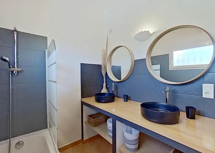 Cala Corsica - 5 Etoiles T5 Piscine Privee - T4 Piscine Privee Chauffee - T3 Piscine Partagee - Internet Fibre - Entierement Climatisee A De Porto-vecchio Cala Rossa بيت للعطل *